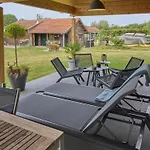 Bie Leentje Op De Wei * Schinnen