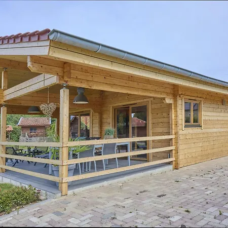 Holiday home Bie Leentje Op De Wei *
