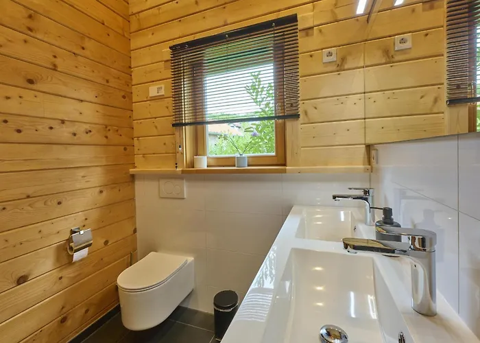 Bie Leentje Op De Wei *