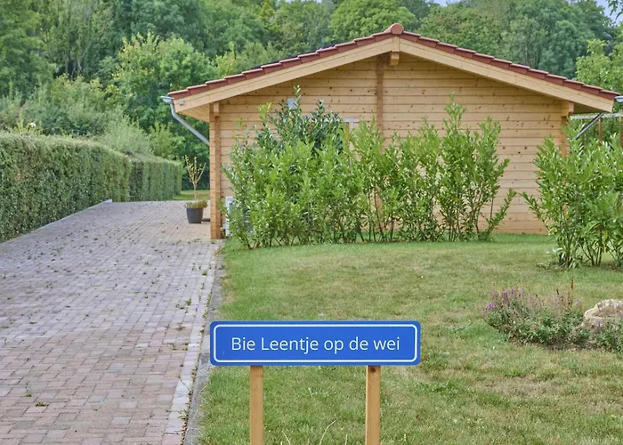 Casa de Férias Bie Leentje Op De Wei Schinnen